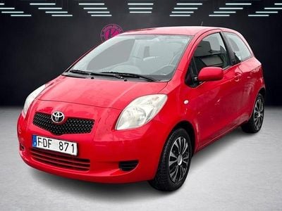 Begagnad Toyota Yaris 87 HK (63 kW) 2006 Röd Halvkombi