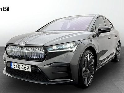 Grå Begagnad 2023 Skoda Enyaq iV SportLine SUV | 434 000 kr (Marknadspris)