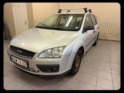 Silver Begagnad 2005 Ford Focus Kombi | 9 900 kr (Superpris)