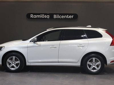 Begagnad Volvo XC60 R-Design 181 HK (133 kW) 2013 Vit SUV