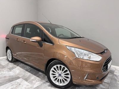 Begagnad Ford B-MAX 90 HK (66 kW) 2012 Brun Minibuss