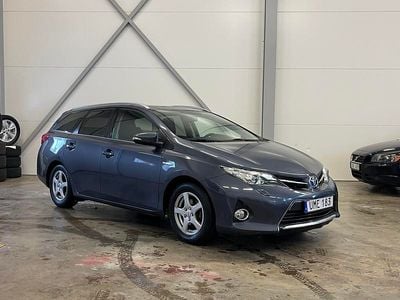 Blå Begagnad 2015 Toyota Auris Touring Sports Edition Kombi | 109 900 kr (Marknadspris)