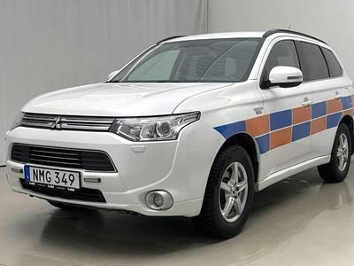 Vit Begagnad 2014 Mitsubishi Outlander SUV | 165 000 kr (Bra pris)