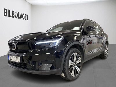 Svart Begagnad 2023 Volvo XC40 Core SUV | 314 800 kr