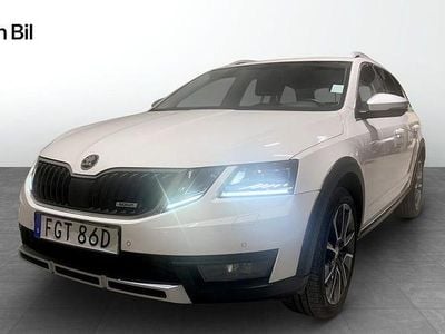 Begagnad Skoda Octavia 184 HK (135 kW) 2019 Candy white Kombi