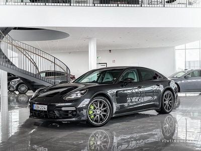 Porsche Panamera 4
