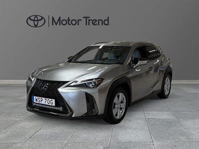Grå Begagnad 2019 Lexus UX 250h E-FOUR SUV | 259 000 kr (Marknadspris)
