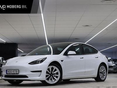 Begagnad Tesla Model 3 Long Range AWD 366 kW (498 HK) 2022 Vit Sedan