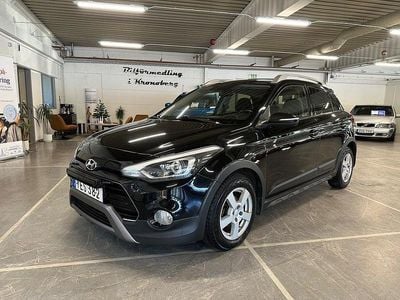 Begagnad Hyundai i20 Premium 101 HK (74 kW) 2016 Svart Halvkombi