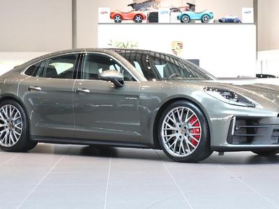 Ny Porsche Panamera 4S 2026 Grön Sedan