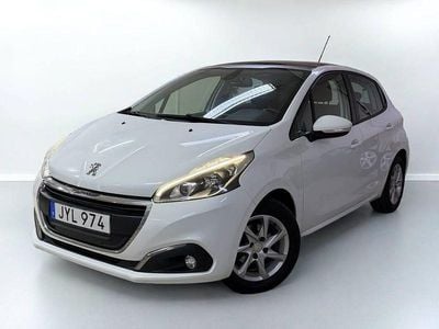 Begagnad Peugeot 208 82 HK (60 kW) 2015 Vit Halvkombi