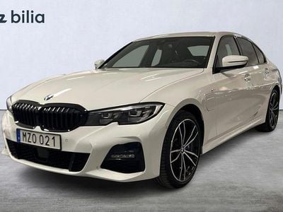 Vit Begagnad 2021 BMW 330 M Sport Sedan | 384 900 kr