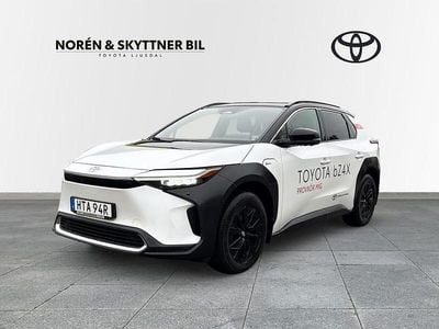 Begagnad Toyota bZ4X Executive 161 kW (219 HK) 2024 Vit SUV