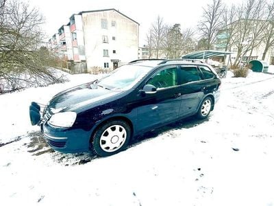 Begagnad VW Golf VI 105 HK (77 kW) 2009 Halvkombi