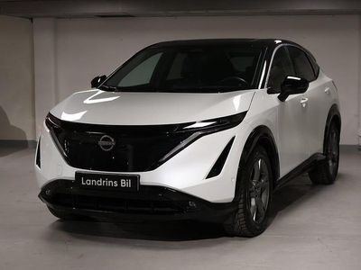 Vit metallic/svart tak Begagnad 2023 Nissan Ariya Evolve SUV | 539 500 kr (Lite dyr)