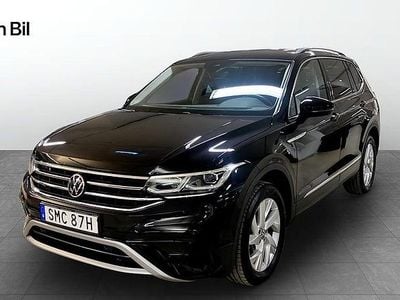 Deep black pearl Begagnad 2022 VW Tiguan Allspace SUV | 419 900 kr (Lite dyr)
