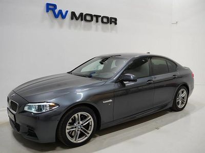 Grå Begagnad 2015 BMW 530 M Sport Sedan | 179 800 kr (Marknadspris)