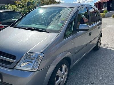 Begagnad Opel Meriva 101 HK (74 kW) 2005 Minibuss