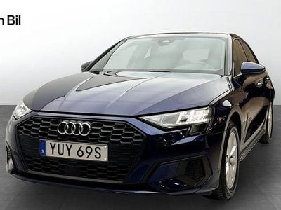 Navarrablå metallic Begagnad 2022 Audi A3 Proline Sedan | 234 000 kr (Marknadspris)