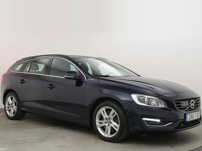 begagnad Volvo V60 D5 Plug-in Hybrid AWD Classic Momentum