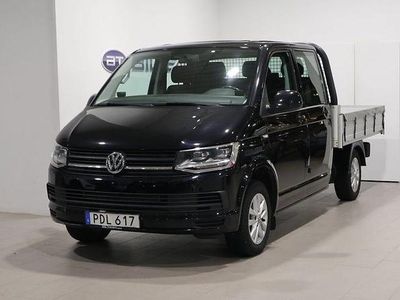 Deep black pärleffekt Begagnad 2017 VW T6 Van | 214 900 kr