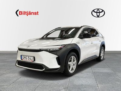 Vit Begagnad 2023 Toyota bZ4X Executive SUV | 449 000 kr (Dyr)