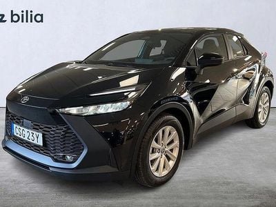 Svart Ny 2025 Toyota C-HR Active SUV | 317 500 kr (Marknadspris)