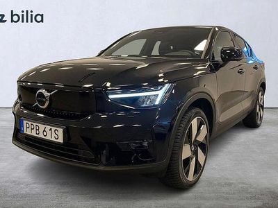Svart Begagnad 2023 Volvo EC40 Plus SUV | 394 900 kr (Marknadspris)