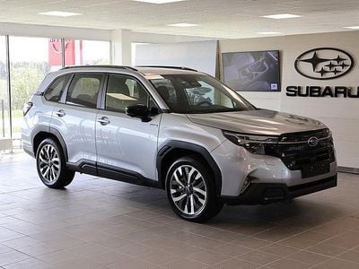 Grå Ny 2025 Subaru Forester SUV | 454 900 kr