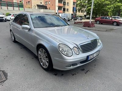 Begagnad Mercedes E200 Classic 164 HK (120 kW) 2006 Silver Sedan