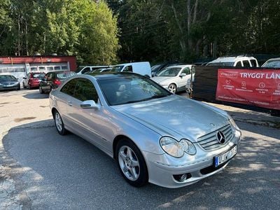 Begagnad Mercedes CLK200 Elegance 164 HK (120 kW) 2003 Ljusgrå Sportkupé