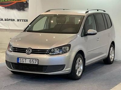 Begagnad VW Touran 140 HK (102 kW) 2012 Silver Minibuss