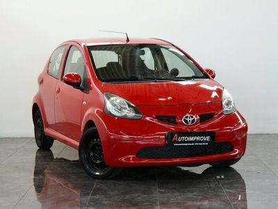 begagnad Toyota Aygo 1.0 VVT-i 68HK AUTOMAT 5-DÖRRARS NYBESIKTAD AUX