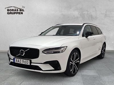 Vit Begagnad 2025 Volvo V90 Ultra Kombi | 629 000 kr
