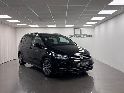 Begagnad VW Touran R-line 150 HK (110 kW) 2017 Svart Minibuss
