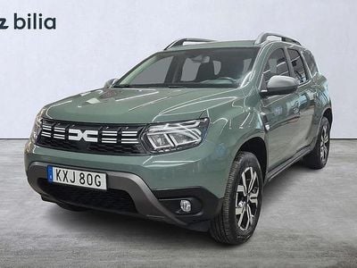 Grå Begagnad 2022 Dacia Duster Journey SUV | 215 000 kr (Marknadspris)