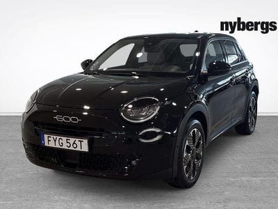 Svart Begagnad 2023 Fiat 600 La Prima SUV | 314 000 kr