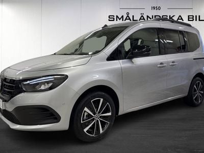 Silver Begagnad 2023 Mercedes EQT200 Minibuss | 379 000 kr