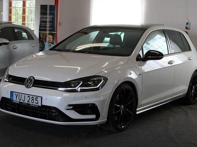 Vit Begagnad 2017 VW Golf VII R Halvkombi | 259 900 kr (Dyr)
