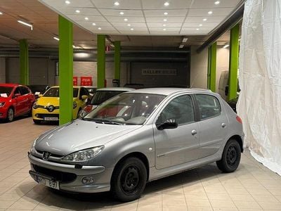 Grå Begagnad 2005 Peugeot 206 | 39 900 kr (Lite dyr)
