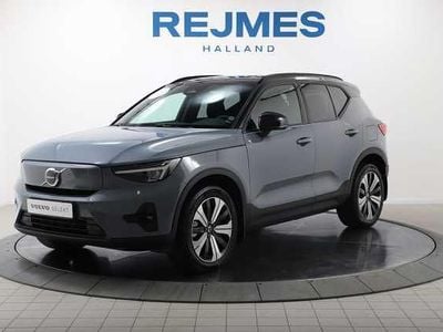 Grå Begagnad 2022 Volvo XC40 Plus SUV | 349 500 kr