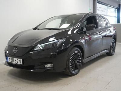 Svart Begagnad 2023 Nissan Leaf 360º Halvkombi | 208 800 kr (Marknadspris)