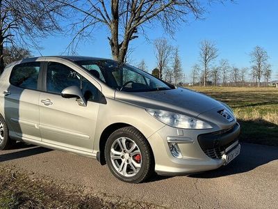 begagnad Peugeot 308 1.6 THP Svensksåld, PDC, Ny M S däck, Kamkedja 2009, Halvkombi