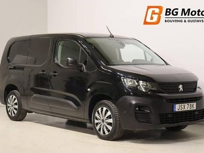 Svart Begagnad 2021 Peugeot Partner Minibuss | 209 900 kr (Lite dyr)