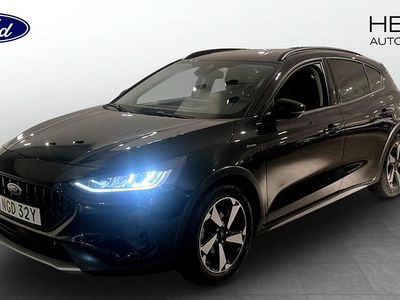 Svart Begagnad 2023 Ford Focus Active | 184 900 kr