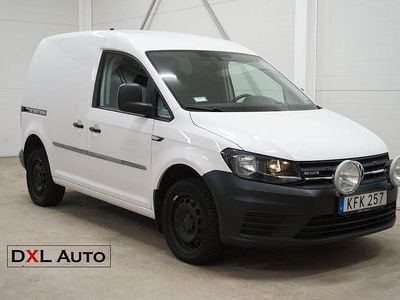 Vit Begagnad 2017 VW Caddy Minibuss | 143 900 kr (Marknadspris)