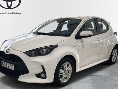 begagnad Toyota Yaris Hybrid 1,5 5D ACTIVE KOMFORTPAKET 2021, Halvkombi