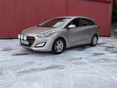 Ljusbrun Begagnad 2016 Hyundai i30 Comfort Kombi | 99 500 kr (Dyr)
