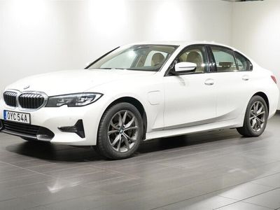 BMW 330e