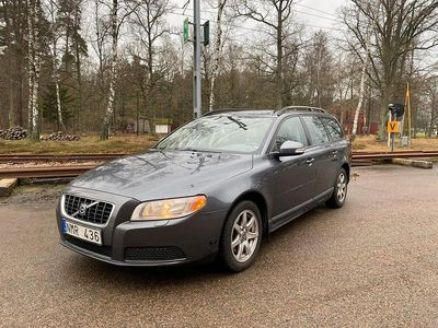 Begagnad 2008 Volvo V70 Kombi | 35 900 kr (Marknadspris)